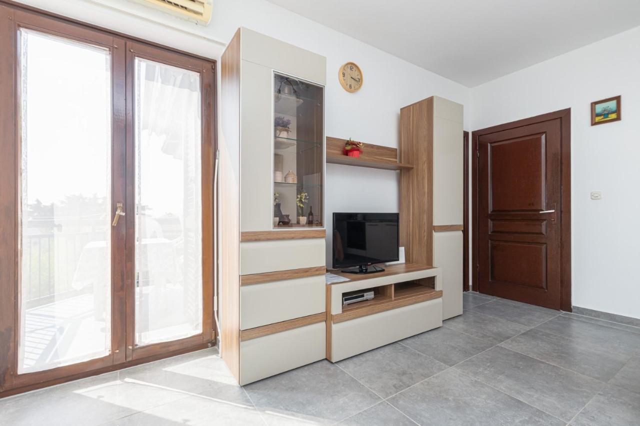 Medak Apartment *